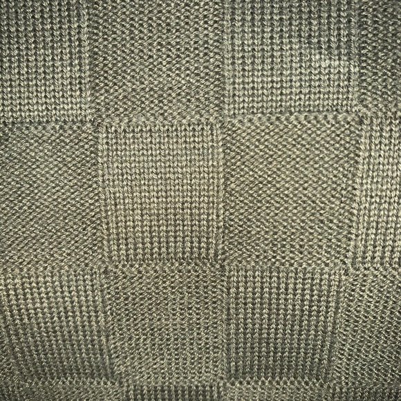 IZOD Men’s Crew Neck Olive Green Check Knit Sweater Size L - Picture 6 of 11